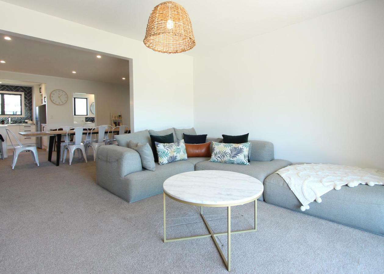 2 - Handsome And Sunkissed On The Doorstep To Wanaka Exterior foto